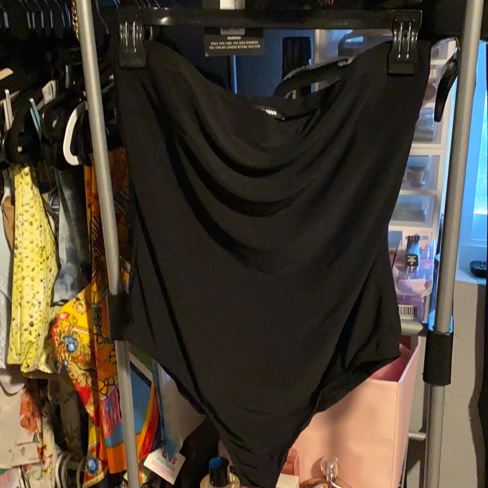 Super cute fashion nova black tub top bodysuit